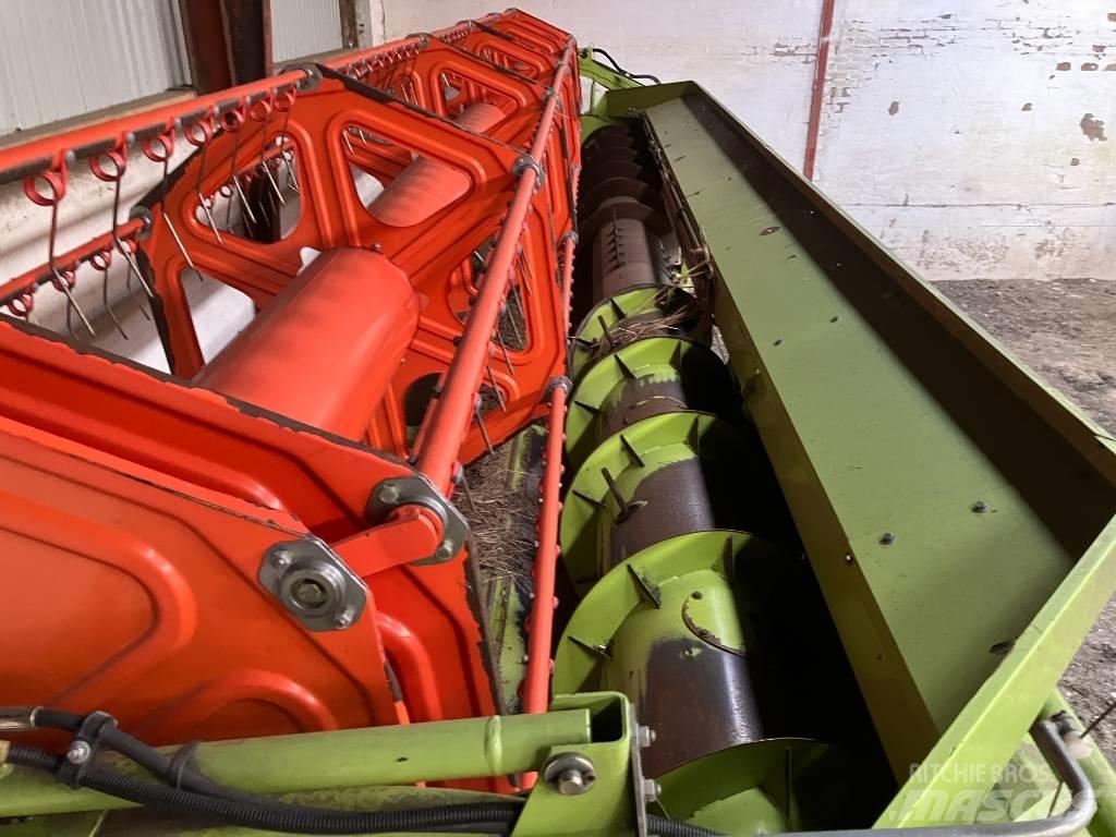 CLAAS LEXION 650 Комбайни