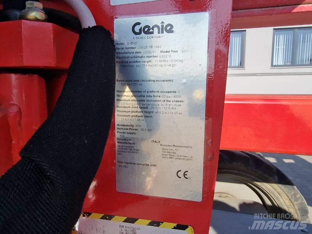 Genie Z 45/25 Съчленени стрелови подемници