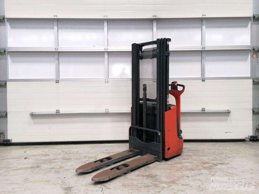 Linde L10 Колички високоповдигачи с теглич