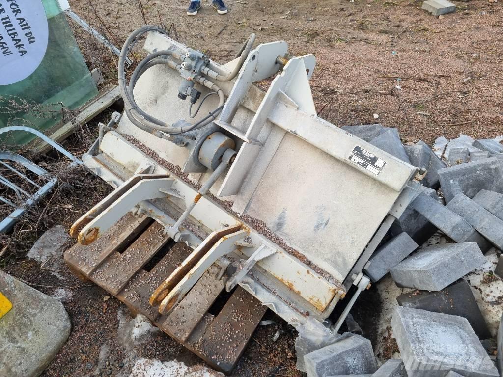 Holder C9700H Комунални съоражения
