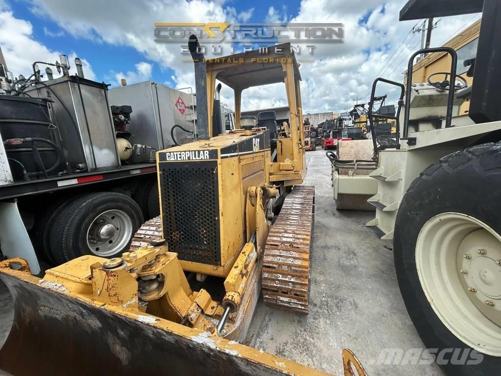 CAT D 3 C III Верижни булдозери
