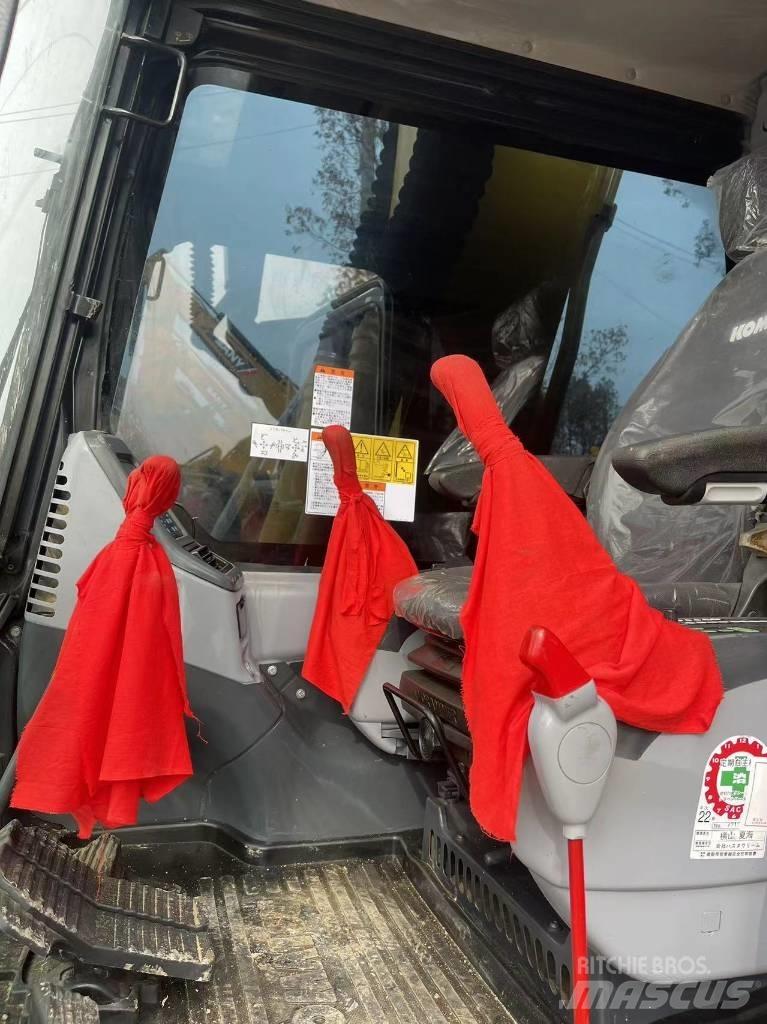 Komatsu PC 130 Средни екскаватори 7т - 12т