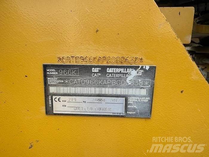 CAT 966K Колесни товарачи