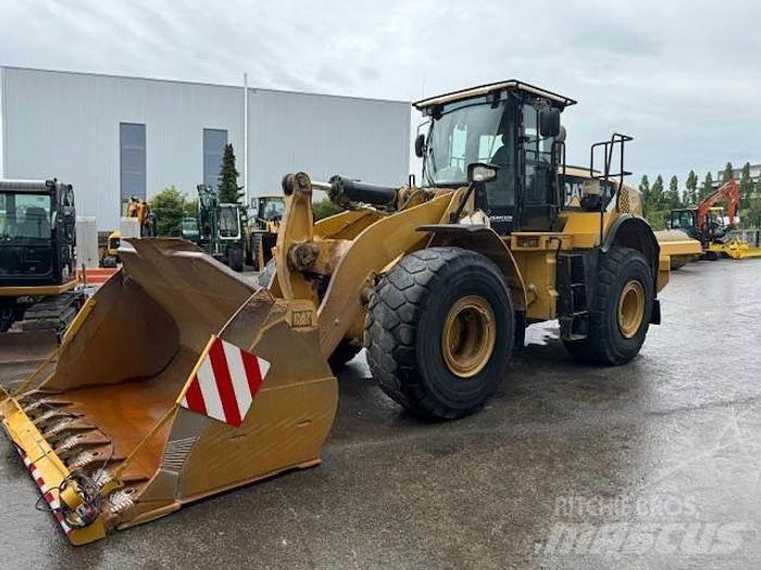 CAT 966K Колесни товарачи