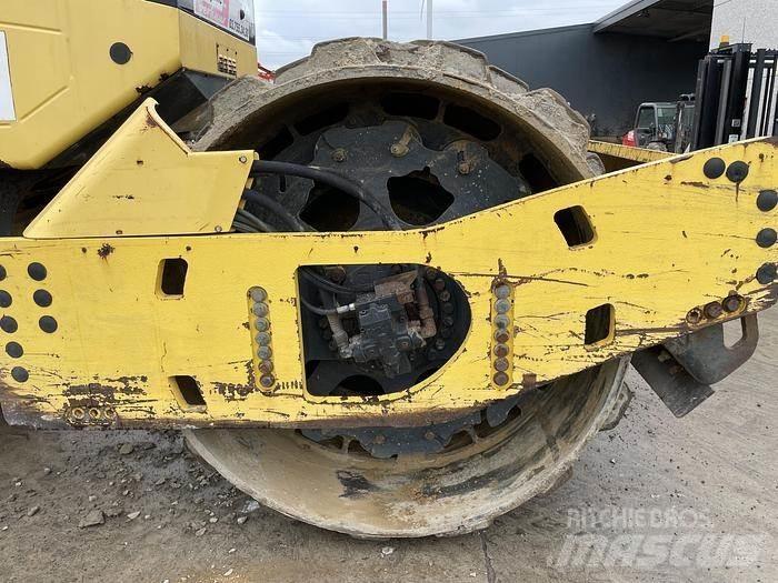 Bomag BW213DH-4 Еднобарабанни ролки
