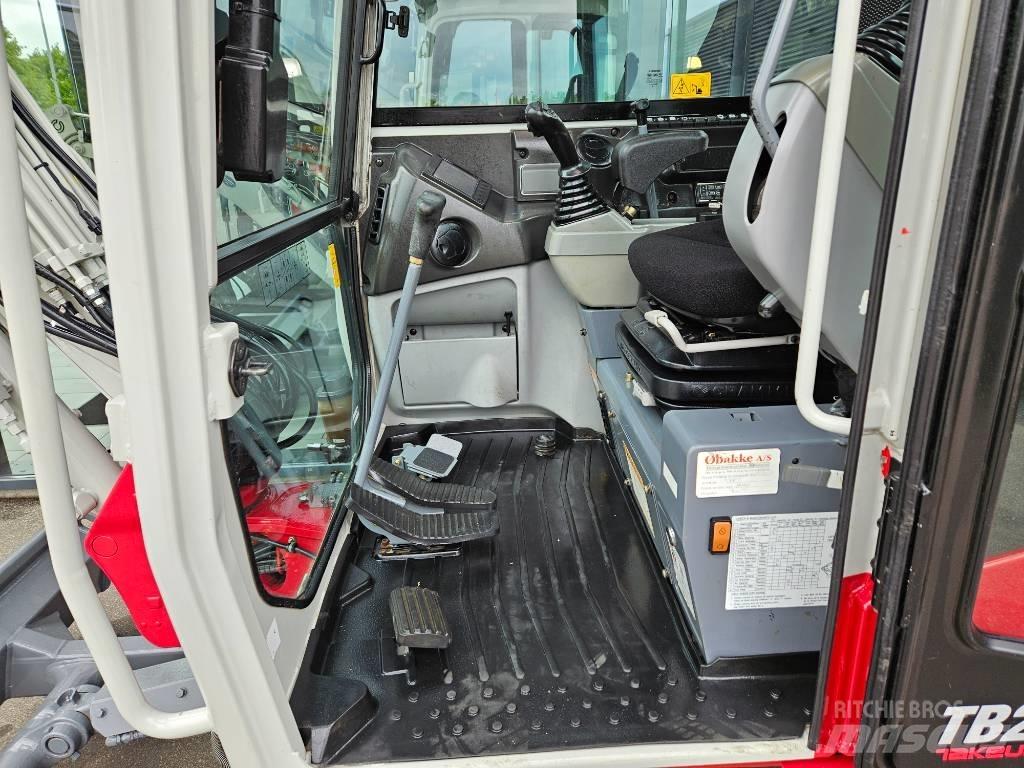 Takeuchi TB 230 Мини екскаватори < 7 т