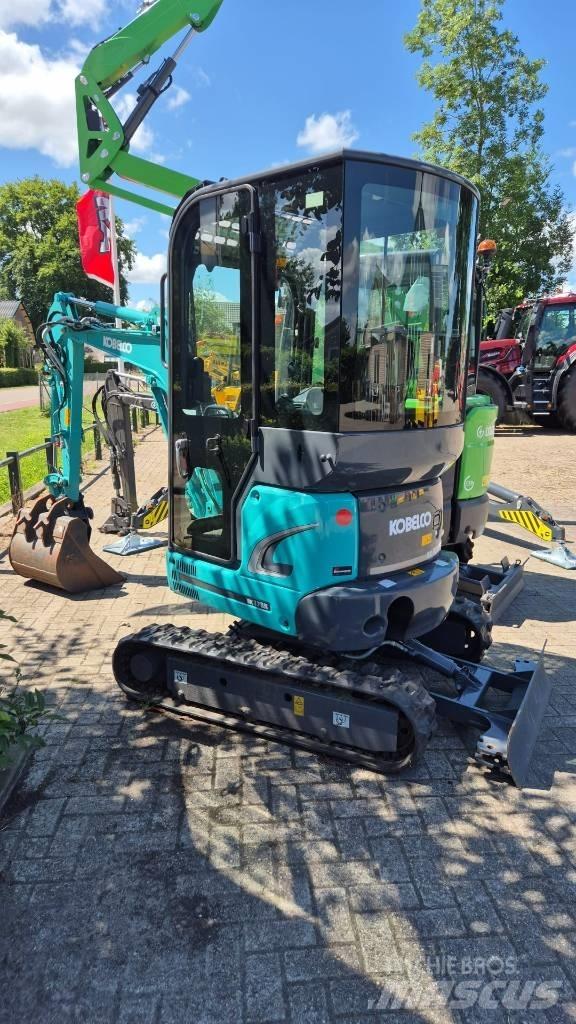 Kobelco SK 17 SR Мини екскаватори < 7 т