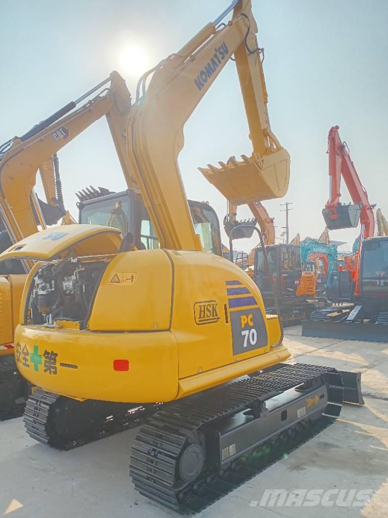 Komatsu PC 70 Средни екскаватори 7т - 12т