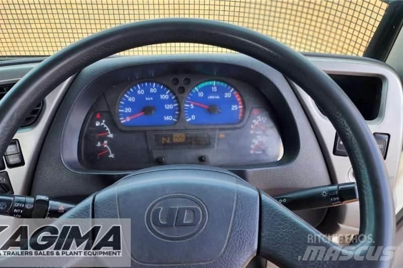 UD Quon 450 Други