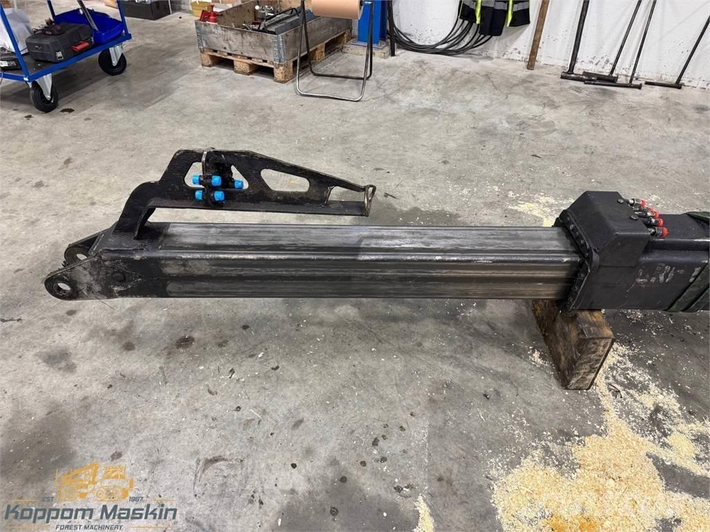 Valmet CRF12 Претоварващи кранове