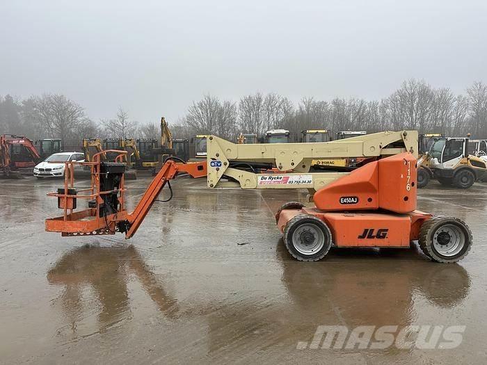 JLG E450AJ Други вишки и платформи