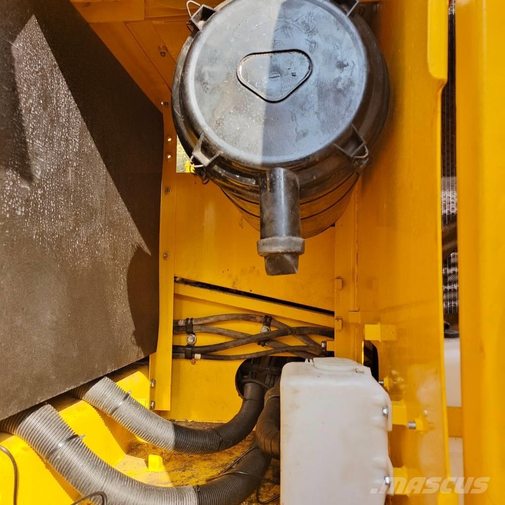 Komatsu PC 200-8 Верижен екскаватор