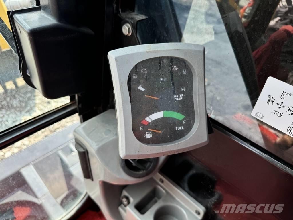 CAT 307 E2 Средни екскаватори 7т - 12т