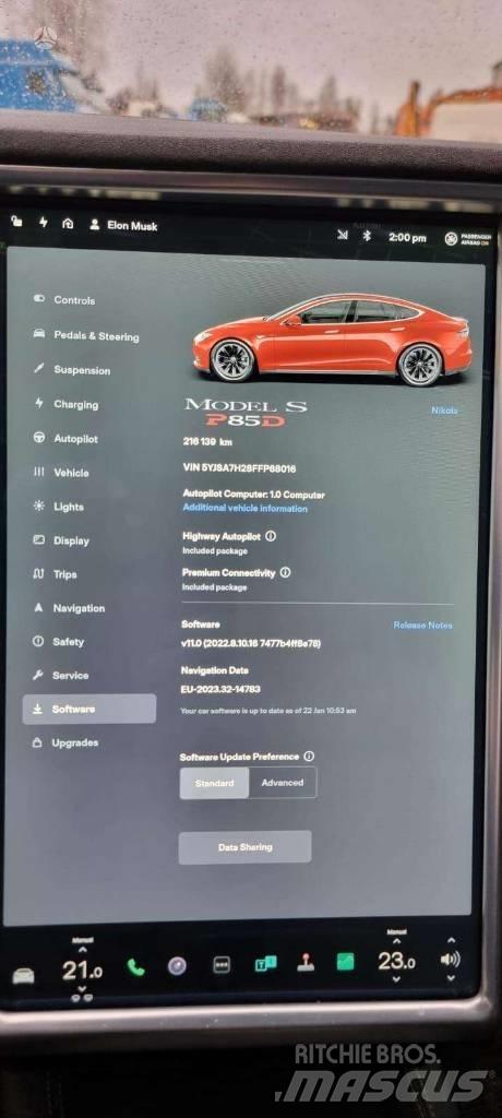 Tesla Model S P85D Коли