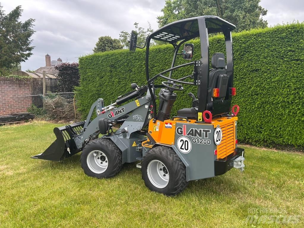 GiANT G 1200 Мини товарачи