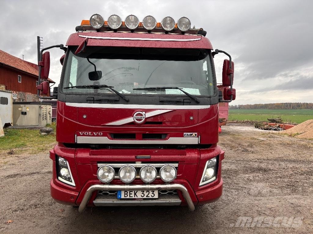 Volvo VOLVO FM 8*4 Камиони с кран с кука