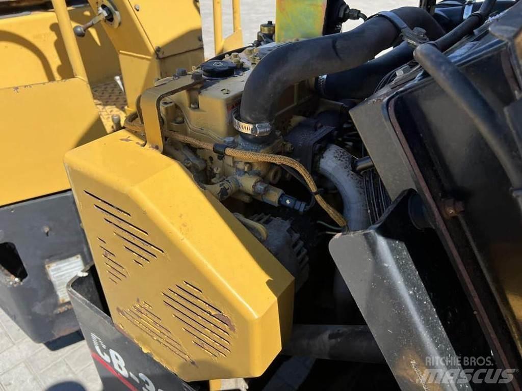 CAT CB 334E Двойни барабанни ролки
