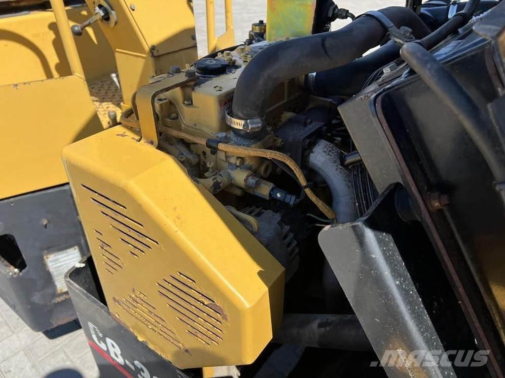 CAT CB 334E Двойни барабанни ролки
