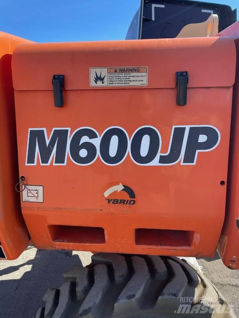 JLG M-600-JP Съчленени стрелови подемници