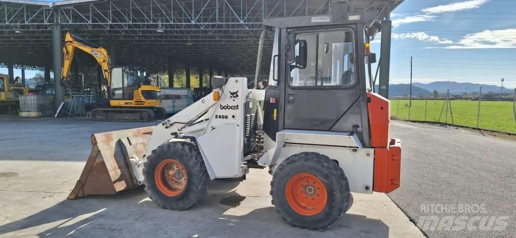 Bobcat 2400 Колесни товарачи