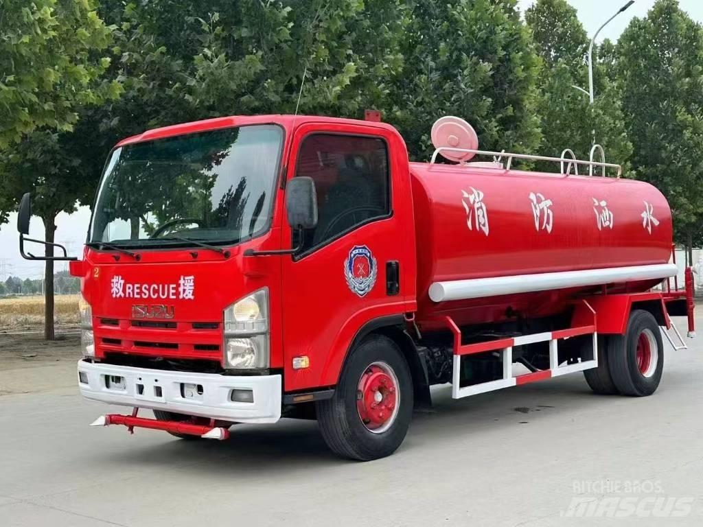 Isuzu ELF Общински/универсални превозни средства
