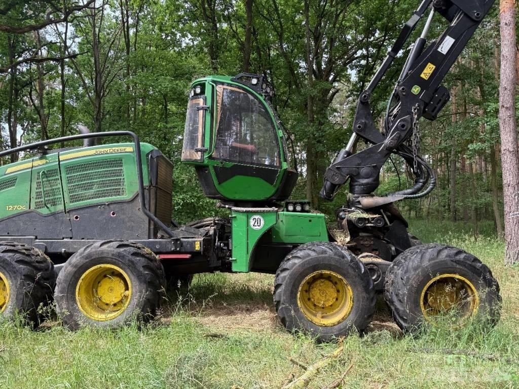 John Deere 1270 G Харвестери