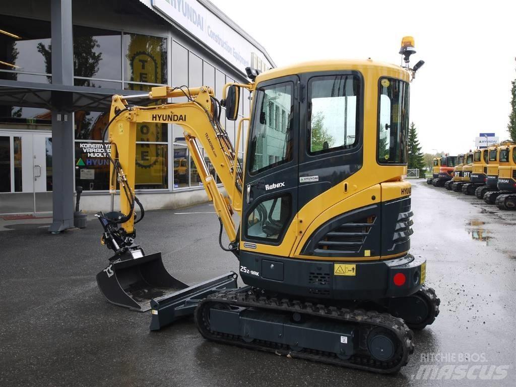 Hyundai R25Z-9AK Мини екскаватори < 7 т