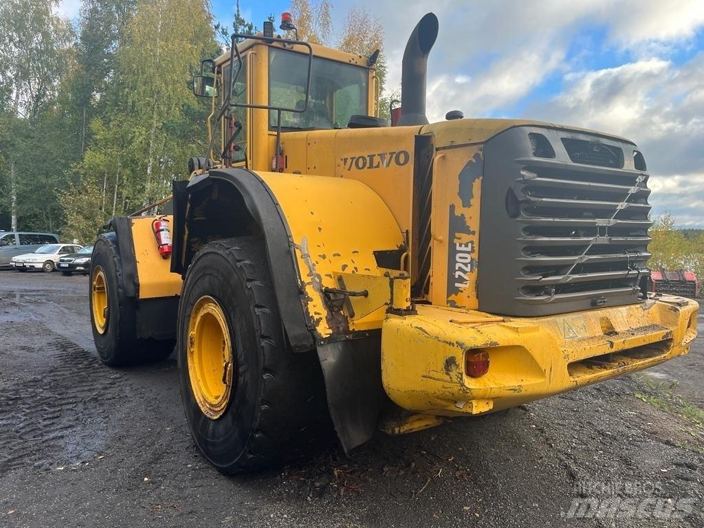 Volvo L 220 E Колесни товарачи