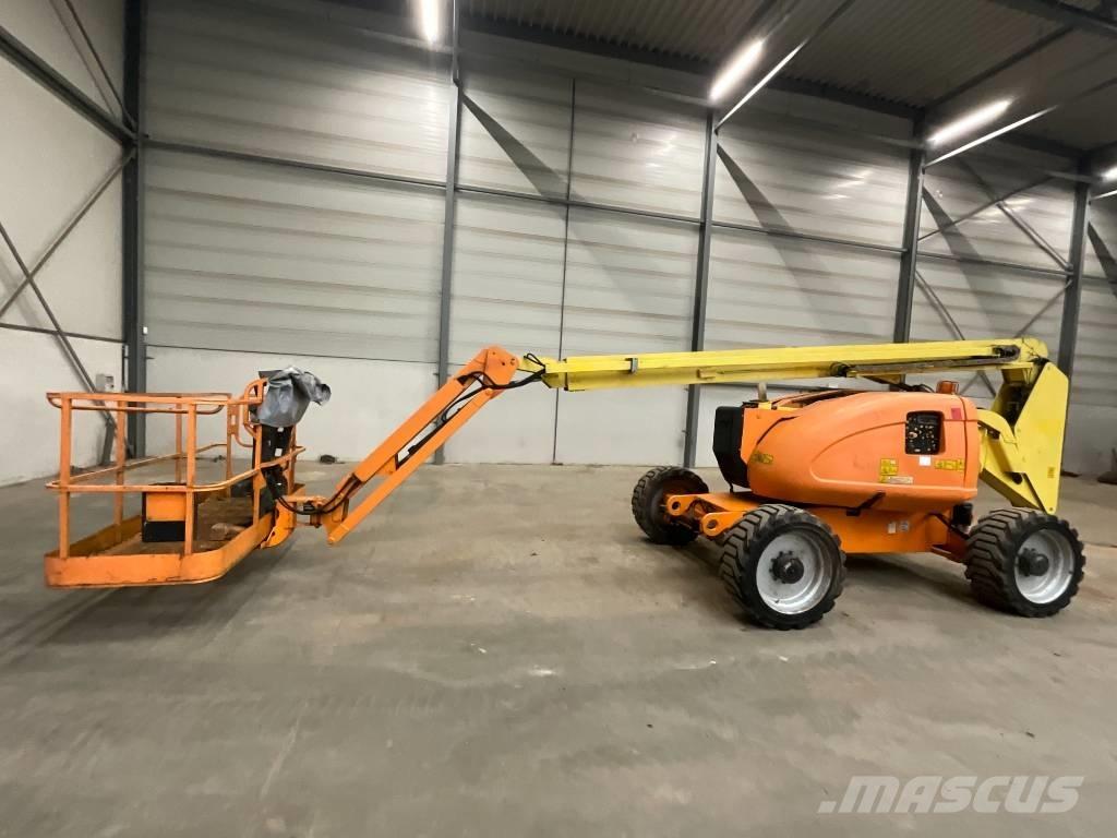 JLG 600 AJ Съчленени стрелови подемници