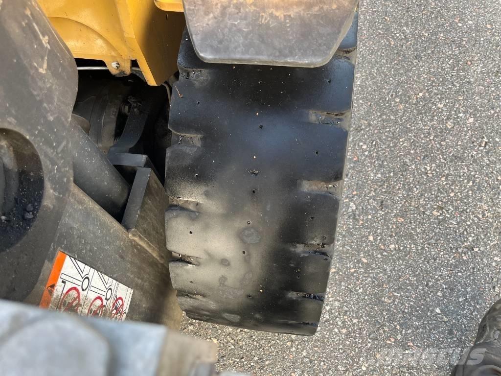 CAT DP50nt Дизелови камиони