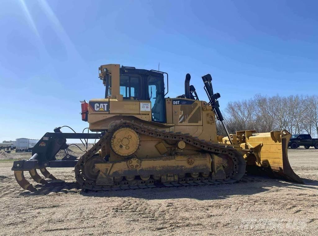 CAT D 6 T LGP Верижни булдозери
