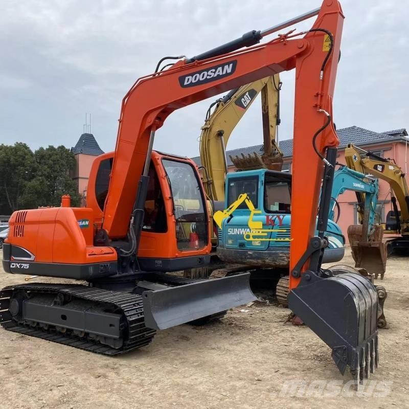 Doosan DX 75-9 Верижен екскаватор