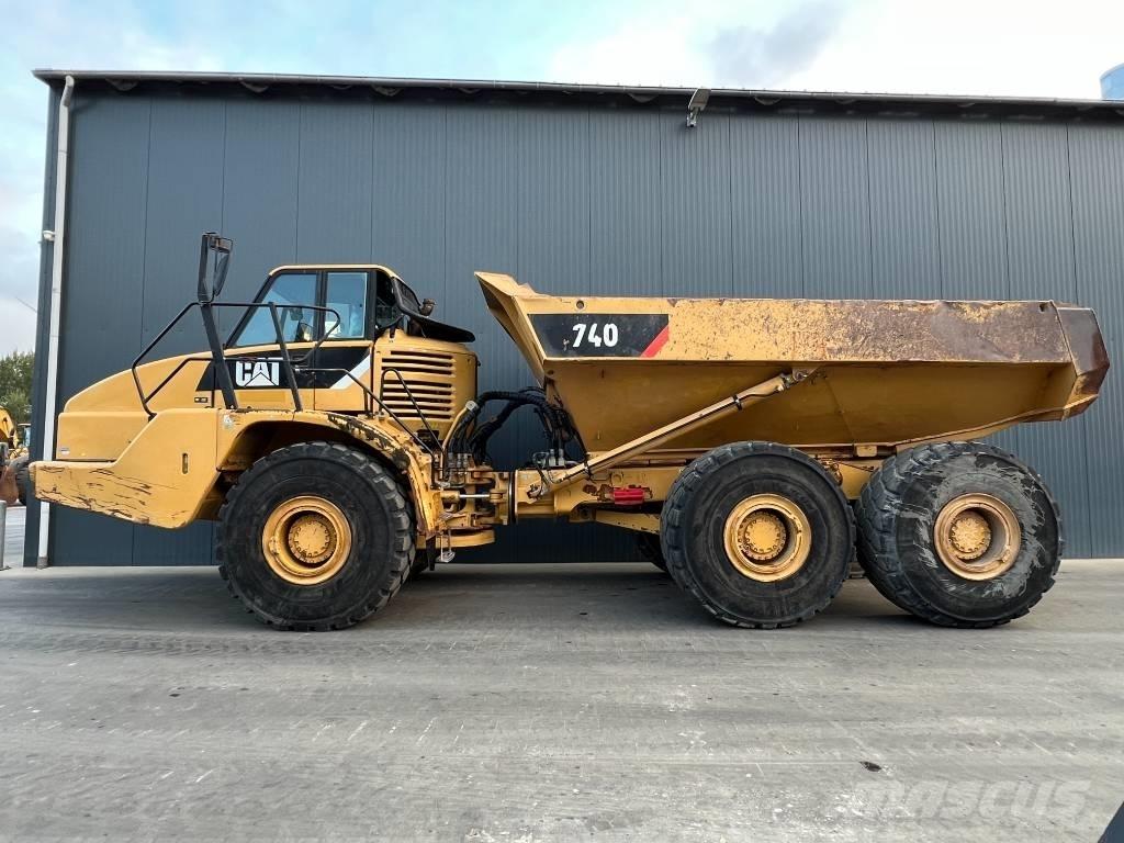 CAT 740 Дъмпери/моторни превозни средства