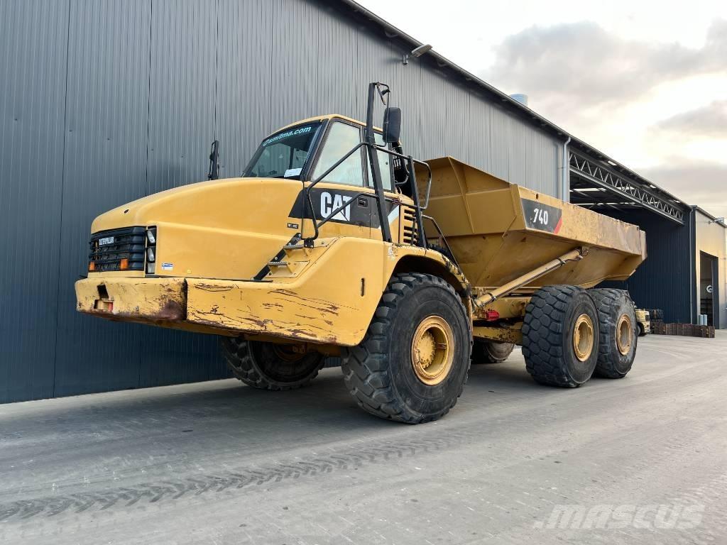 CAT 740 Дъмпери/моторни превозни средства
