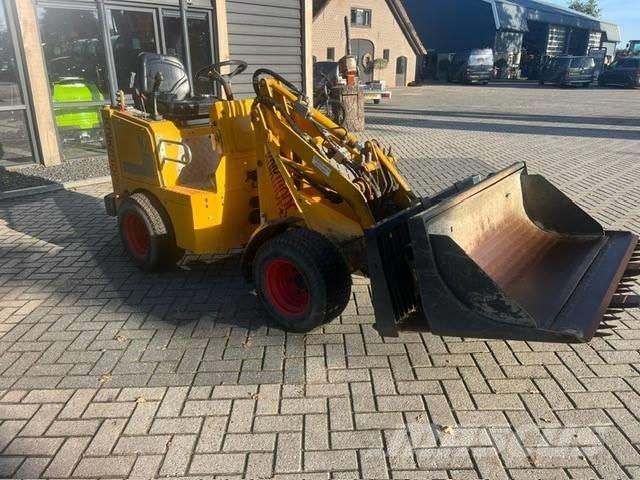 Knikmops 100 Мини товарачи