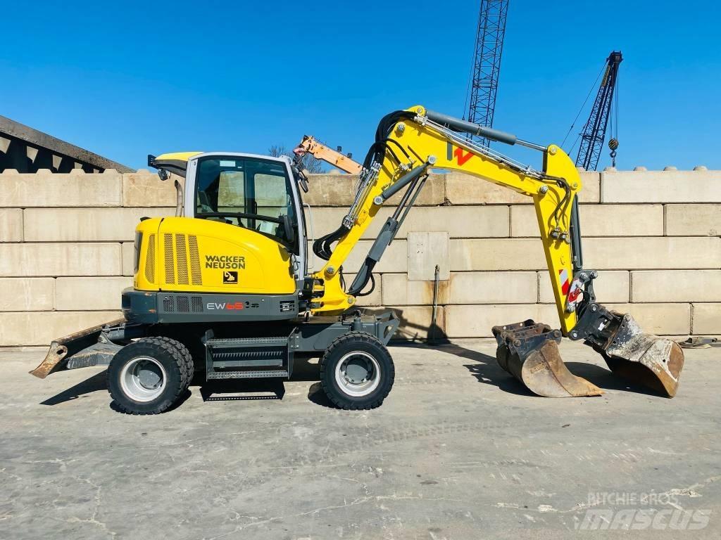 Wacker Neuson EW 65 Колесни екскаватори