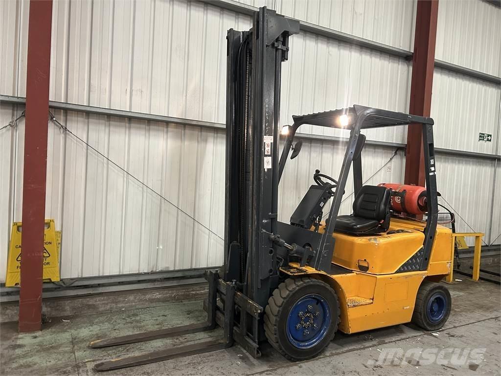 Daewoo G25E-3 Камиони с АГУ
