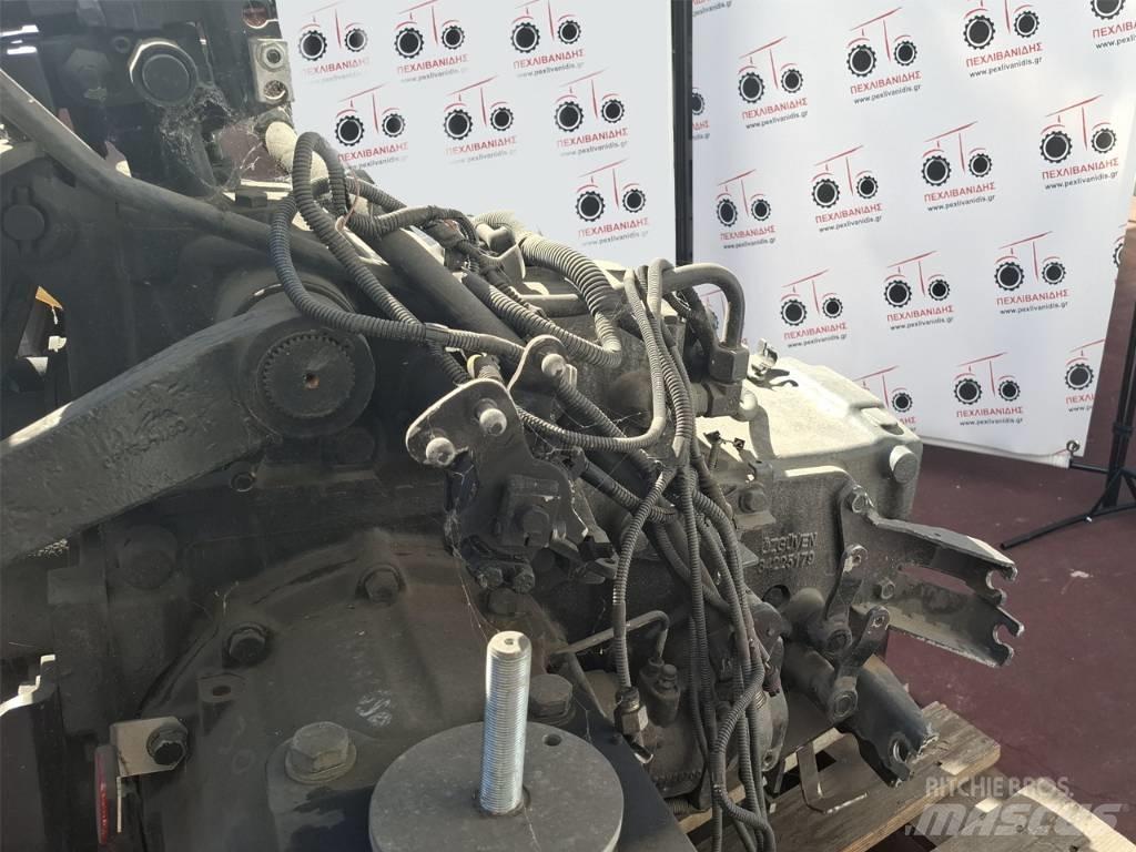New Holland CNH Предаване