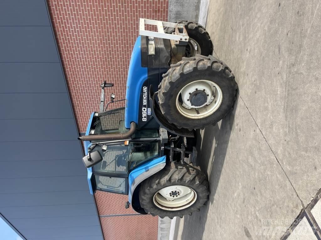 New Holland 8160 Трактори