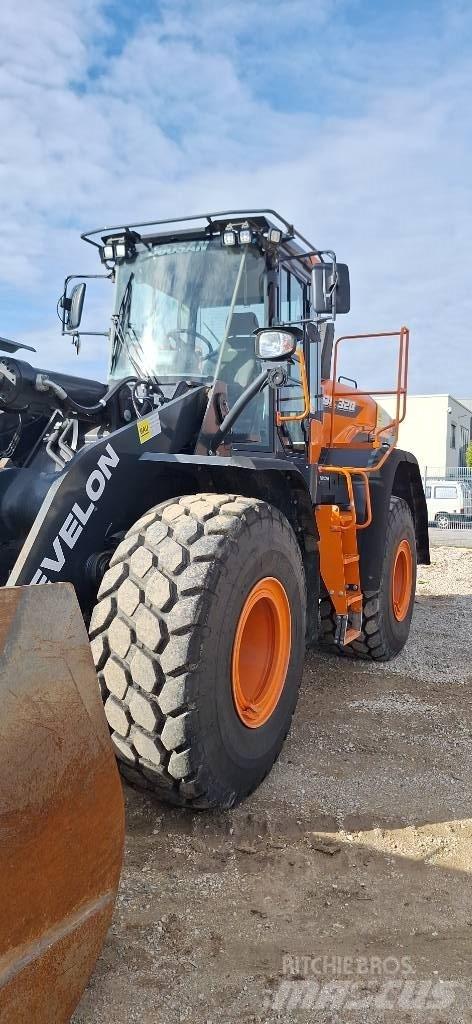 Doosan DL 320-7 Колесни товарачи