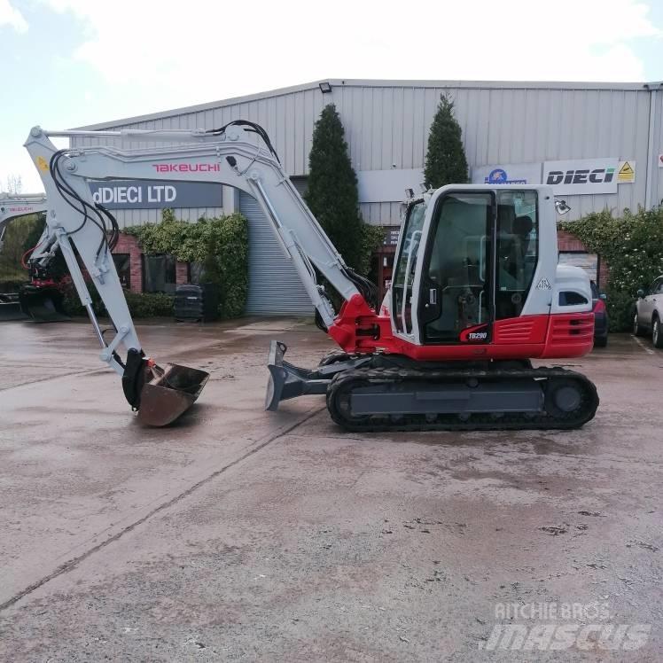 Takeuchi TB290 Средни екскаватори 7т - 12т