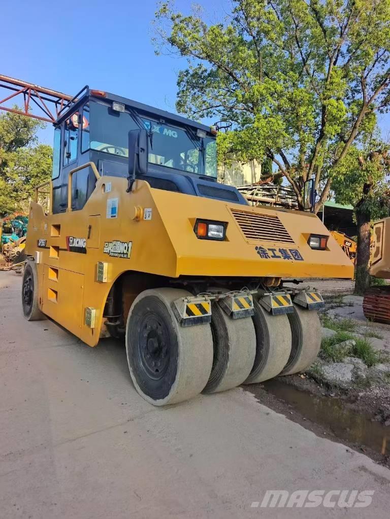 XCMG XP 263 Пневматични гумени  ролки
