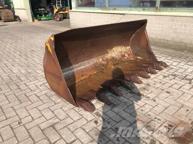  Shovel Tandenbak Кофи