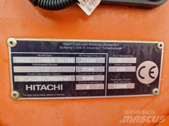 Hitachi ZW 180 Колесни товарачи
