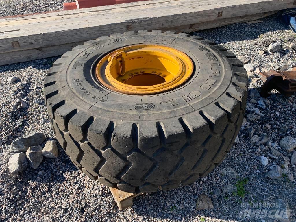 Volvo L120-L90 Гуми
