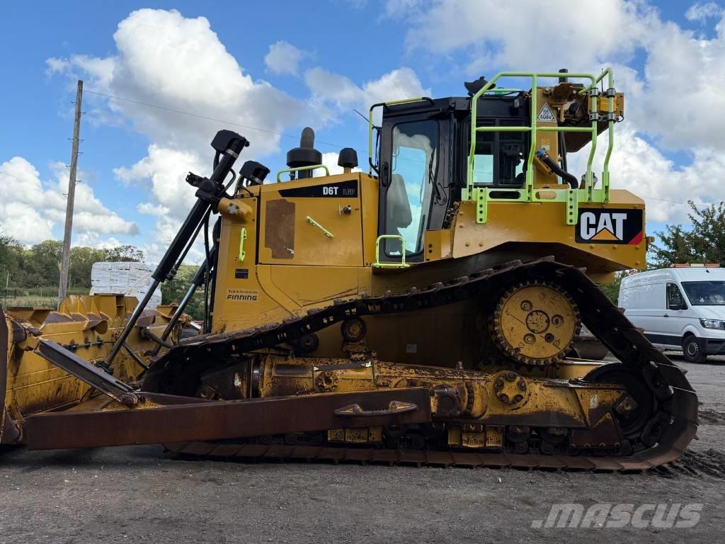 CAT D 6 T LGP Верижни булдозери
