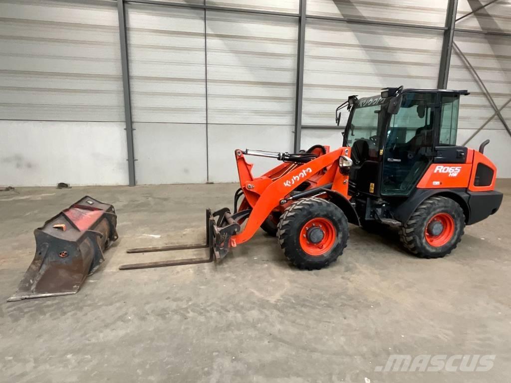 Kubota R 065 Колесни товарачи