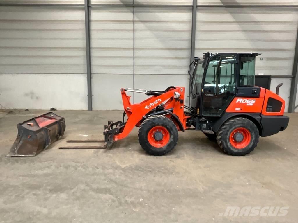 Kubota R 065 Колесни товарачи
