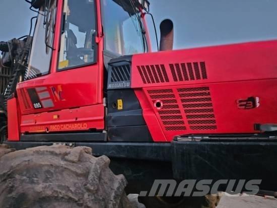 Komatsu 895 Форуардери