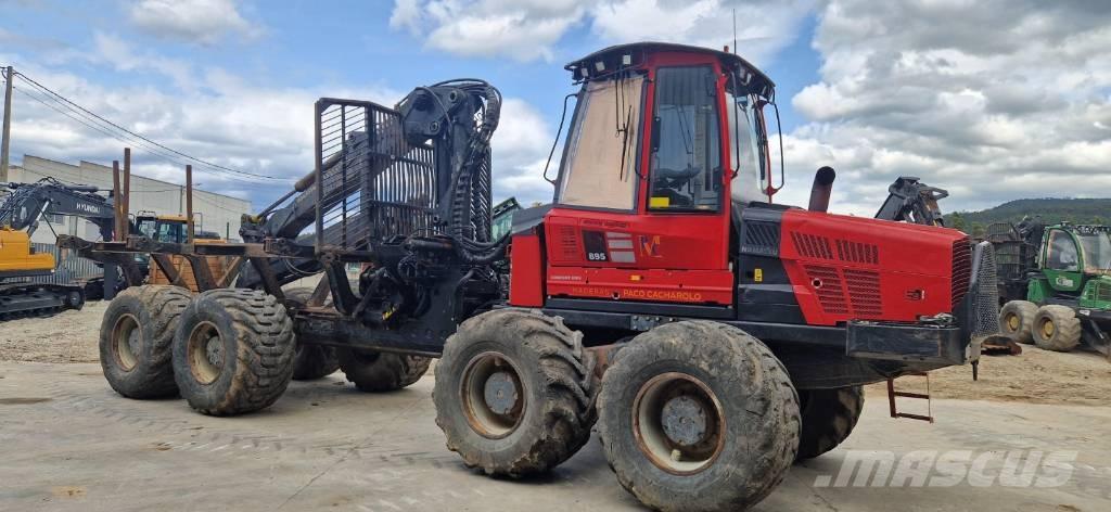 Komatsu 895 Форуардери